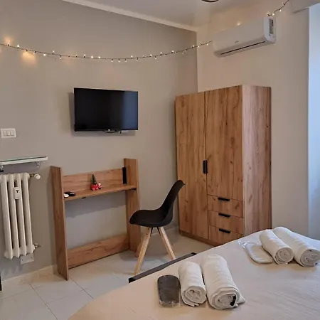 La Mia House - Charme Comfort & Relax ローマ
